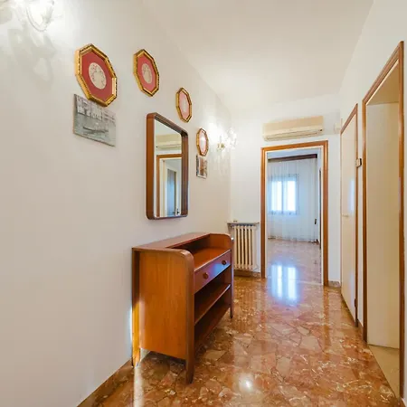 La Casa Di Giulio - Murano Faro & Wi-fi Apartamento